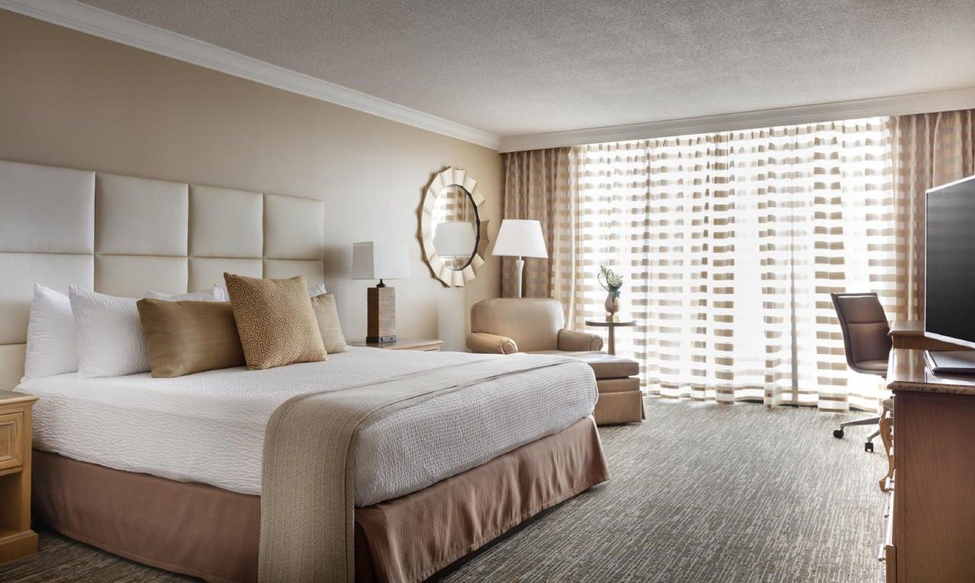 The San Luis & Conference Center Resort 4*